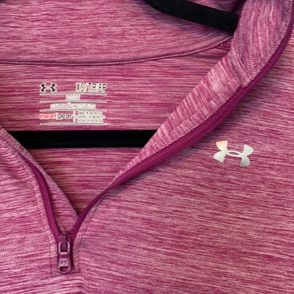 Under Armour Quarter Zip - Picture 2 of 3